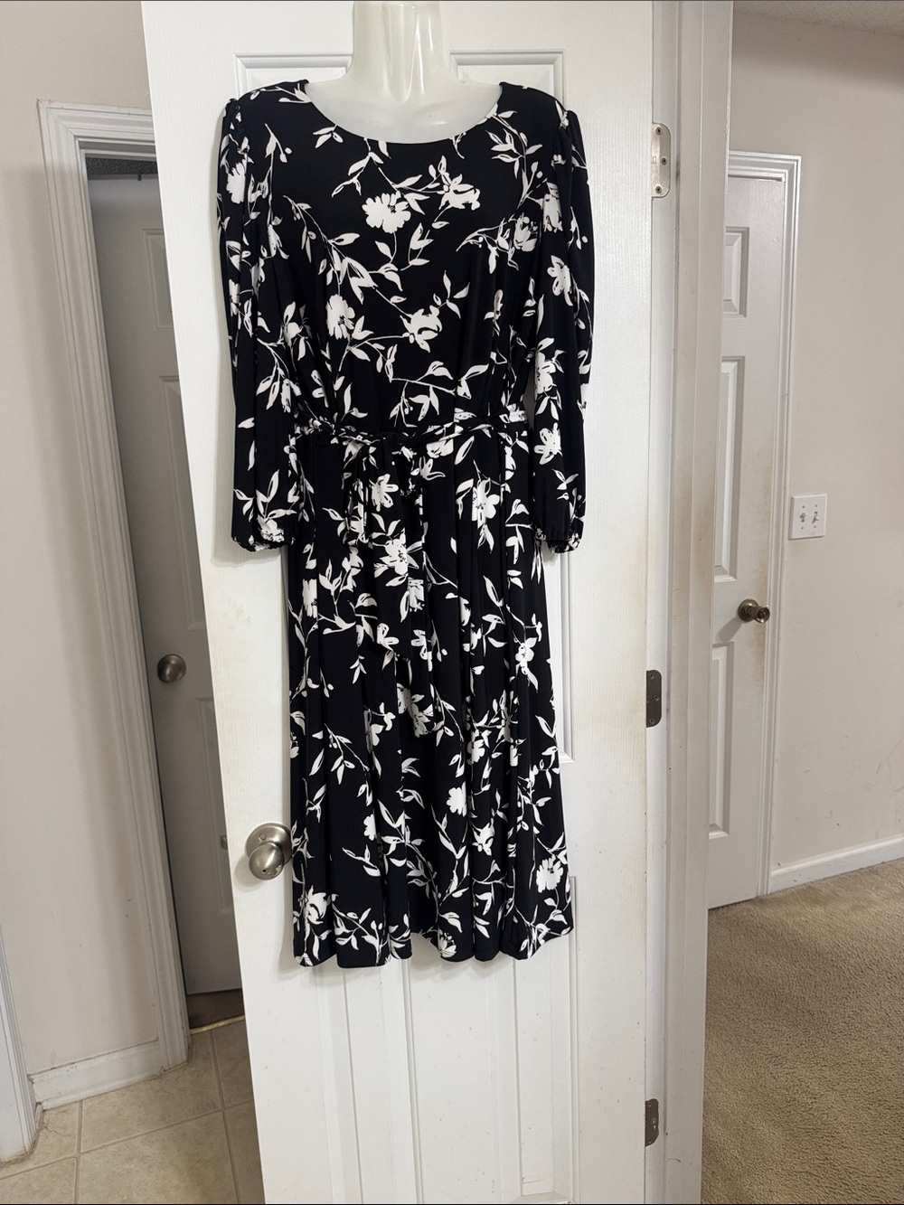 Kasper Black and White Floral Midi Dress with Waist Tie